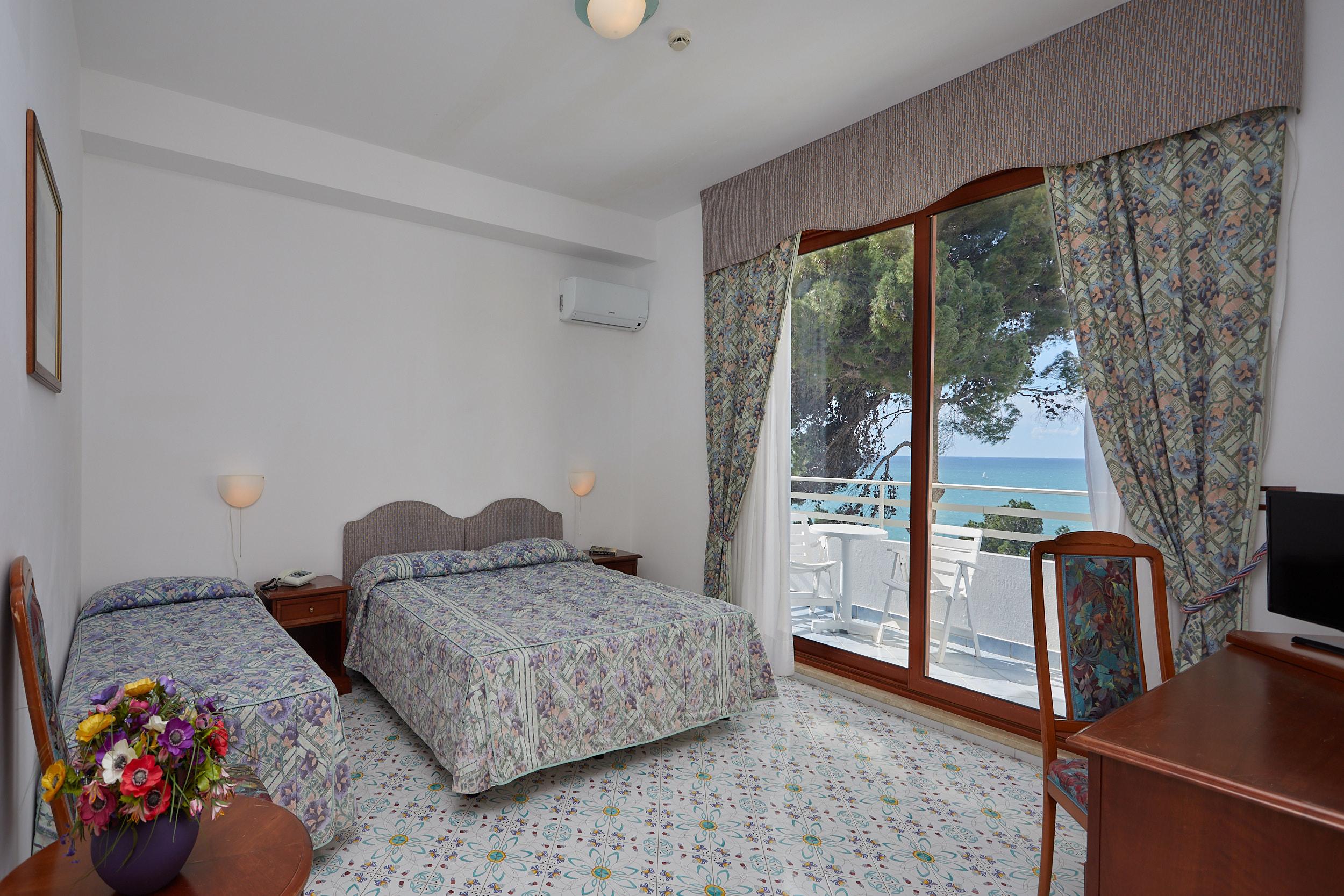Club Residence La Castellana Белведере Маритимо Екстериор снимка