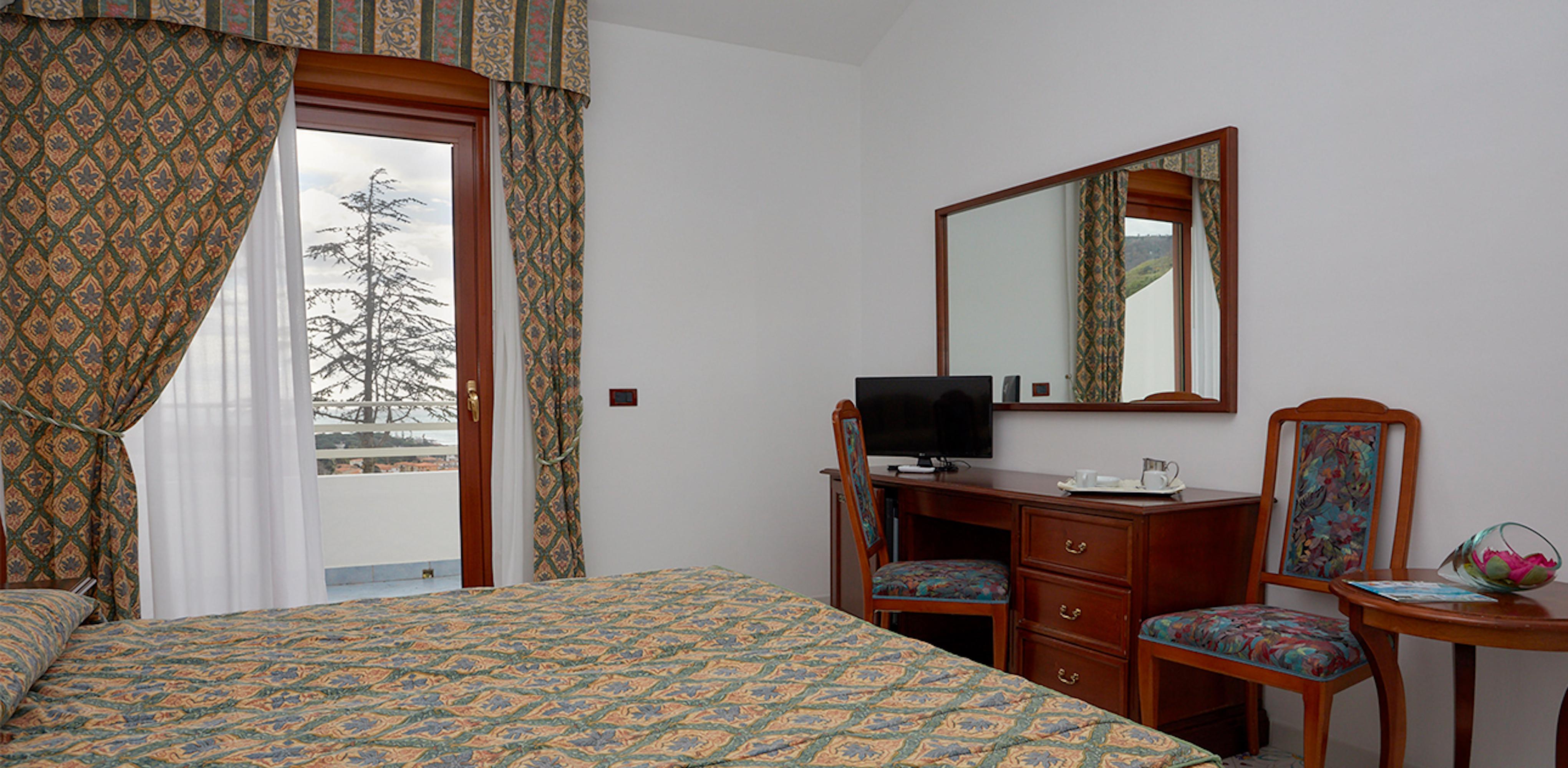 Club Residence La Castellana Белведере Маритимо Екстериор снимка